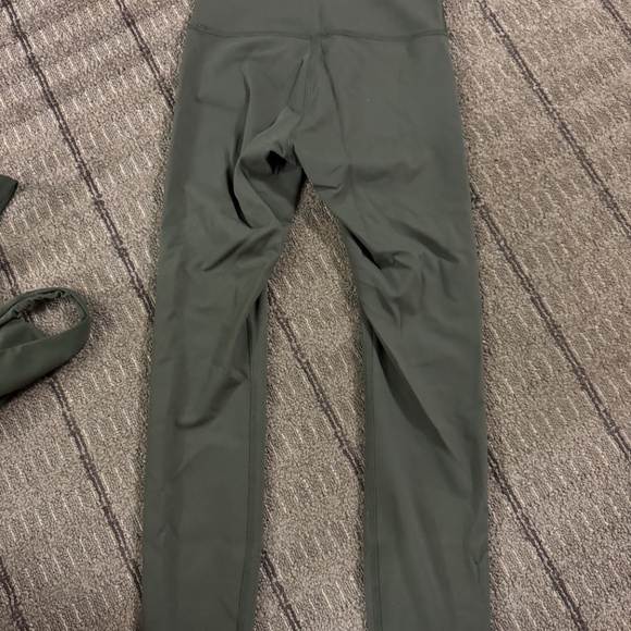 Lululemon set - Picture 4 of 5